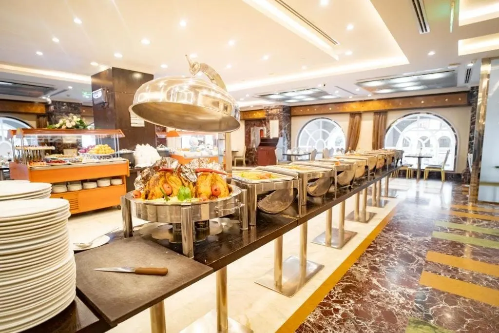eemar makten hotel daining area