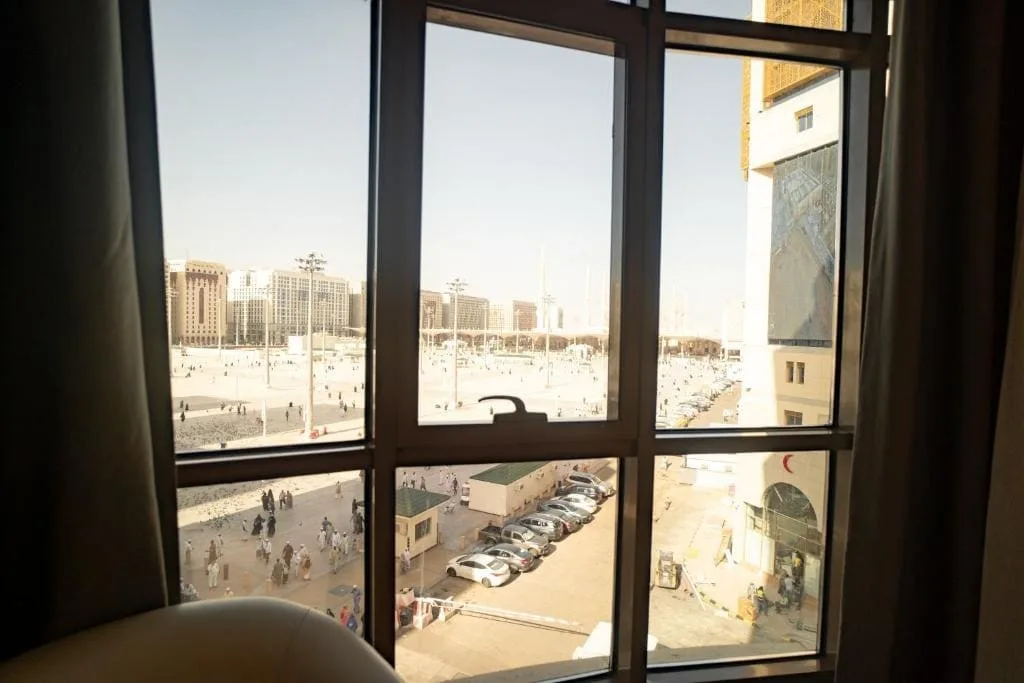 eemar makten hotel window view