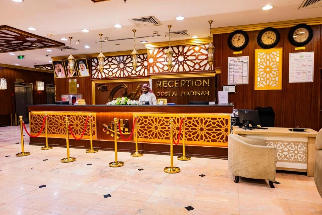 hotel-reception